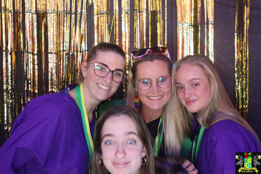 ../Images/Jeugd Opwarmbal Photobooth 366.jpg